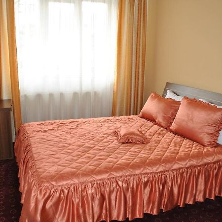 Hotel Global Braşov Chambre photo