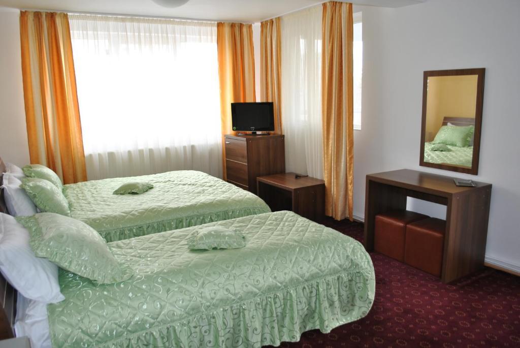 Hotel Global Braşov Chambre photo