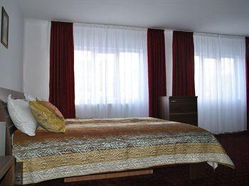 Hotel Global Braşov Extérieur photo